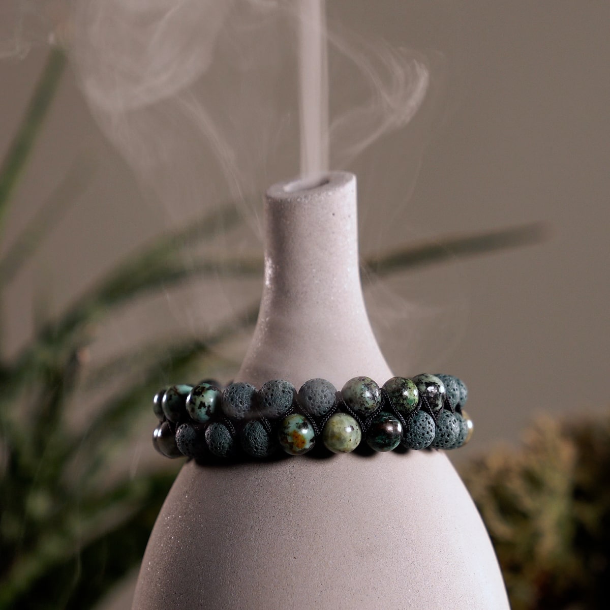 ADD ESSENTIAL OIL TO A DIFFUSER